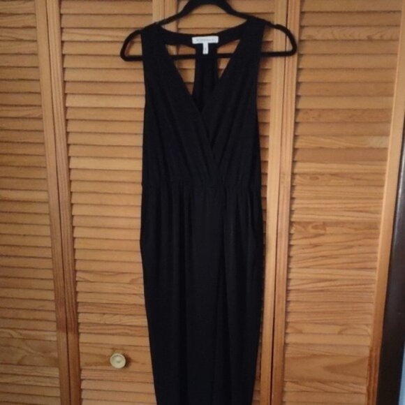 BCBGeneration Black T Back Elastic Waist Stretchy Hip Pockets Jumpsuit Size S - Picture 1 of 8